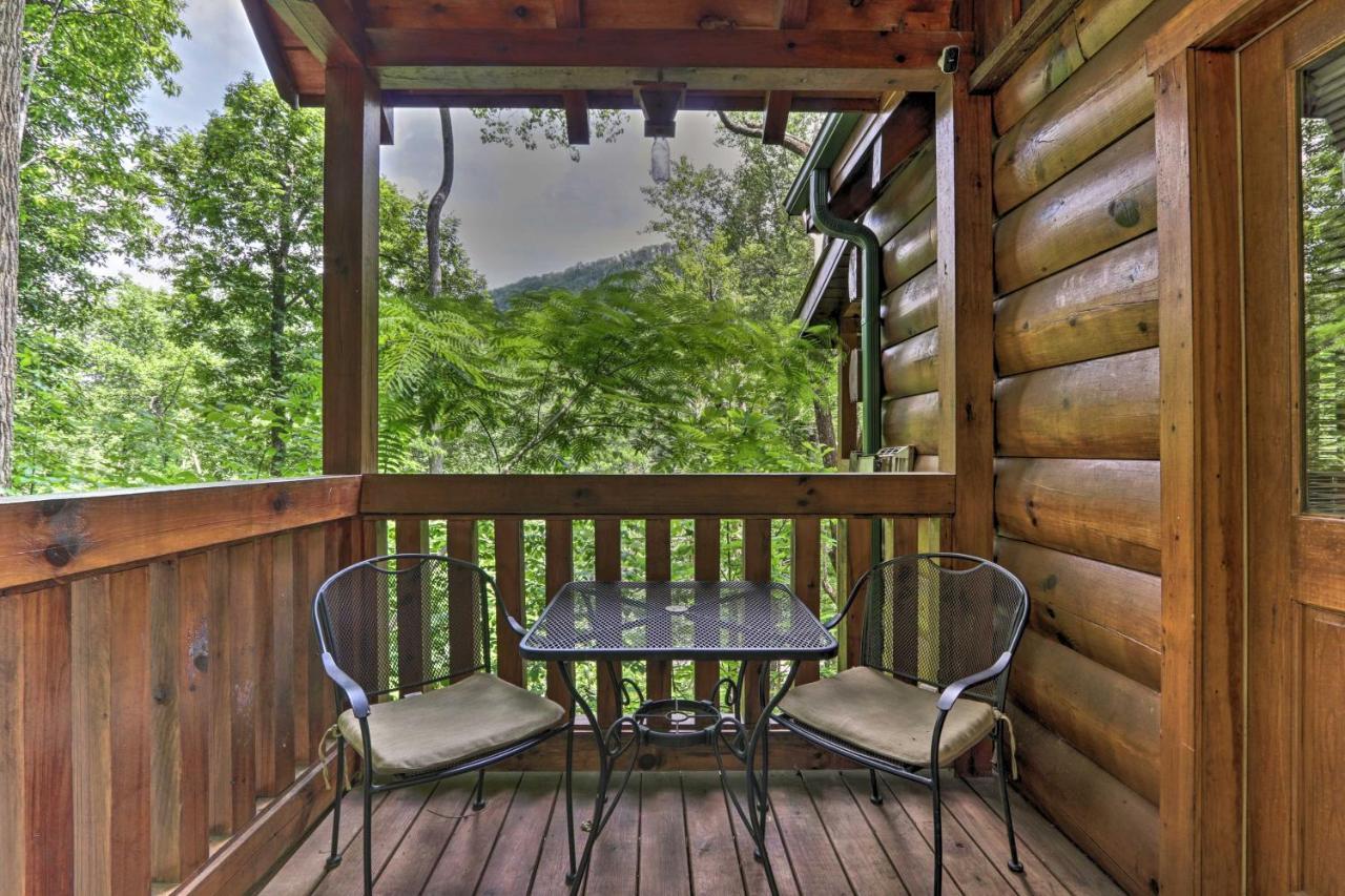 Вілла Gatlinburg Mountainside Escape With Deck And Hot Tub! Екстер'єр фото